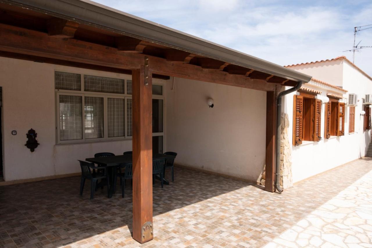 산비토로카포 Casa Laura Di Fronte La Tonnara 빌라 외부 사진